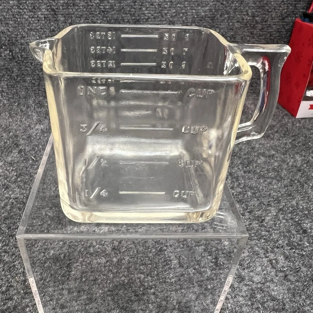Vintage Square Glass 1-Cup Measuring Cup With D Handle & Pour Spout